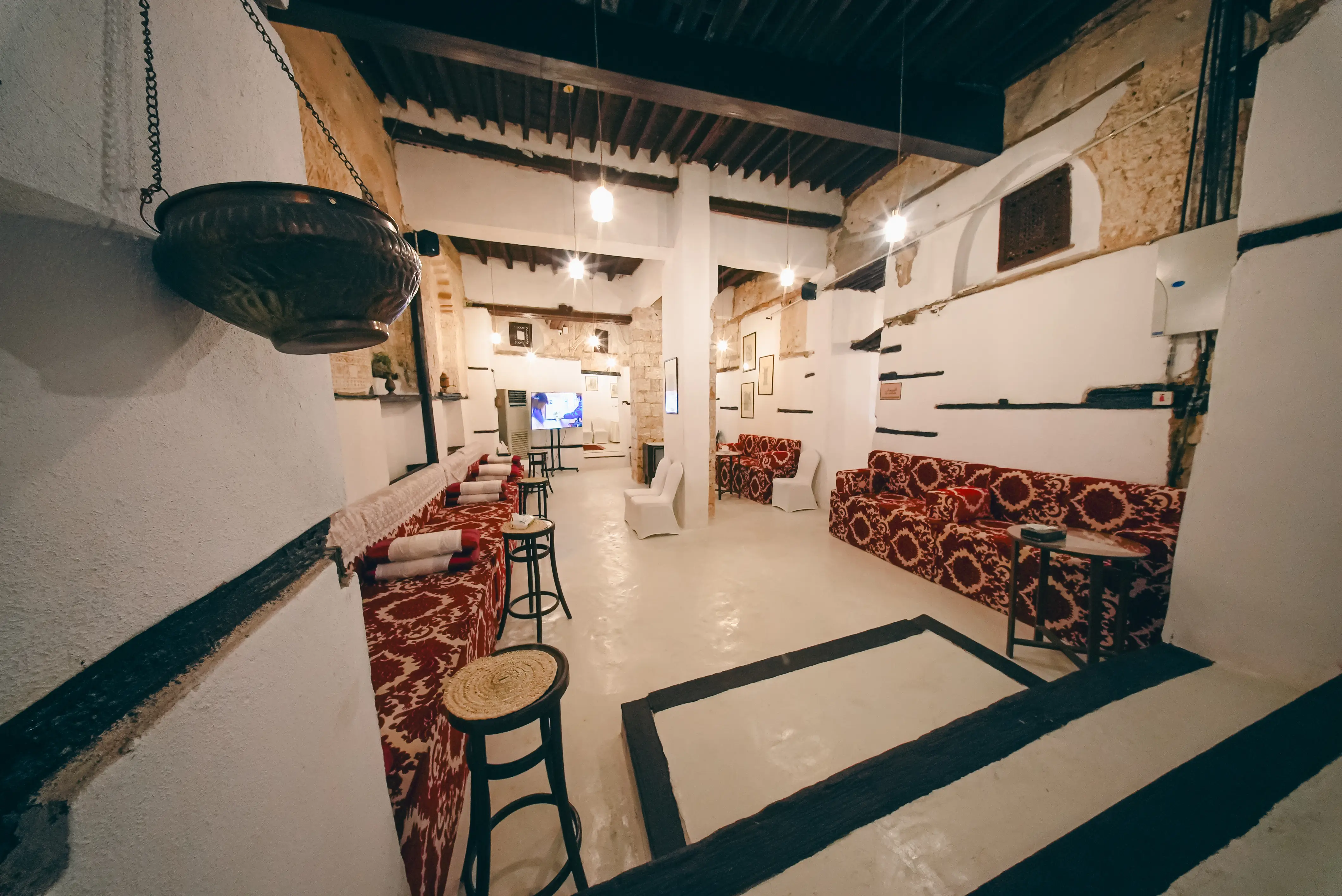 من داخل بيت المتبولي · Inside Bayt Al-Matbouli